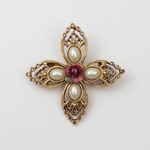 Vintage Gold Tone Filigree Faux Pearl Floral Brooch