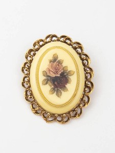 Ornate Gold-Tone Floral Brooch With Rose Bouquet