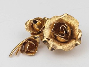 Gold-Tone Triple Rose Floral Brooch