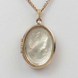 Vintage Cameo Portrait Locket Necklace