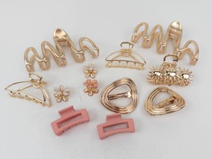 NEW Old Stock Assorted Hair Clips & Barrettes