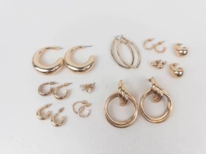 NEW Old Stock Gold Tone Earrings