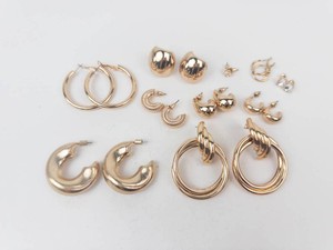 NEW Old Stock Gold Tone Earrings