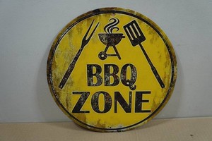 Vintage Style Round Metal Sign - BBQ Sign