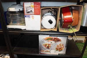 Assorted Kitchen - Copper Cookware, Convection Oven
