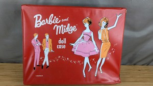 Vintage 1963 Barbie and Midge Doll Case with Barbies & Accessories S