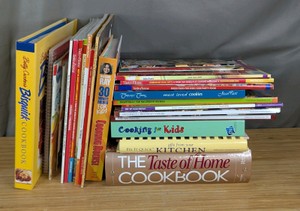 Assorted Cookbooks and Recipe Magazines S