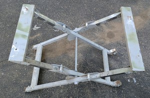 Universal Folding Metal Scissor Tool Stand S