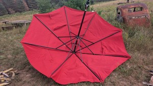 Large 10-ft patio umbrella looks to be new, unused tested working