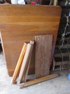 Vintage Wood dining table with legs and expansion leaf approx 45x30in surface area unassembled