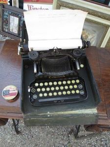 Antique Corona manual typewriter with case