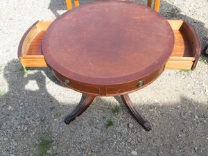 Vintage wood 28in round clawfoot style 2-drawer side table with decorative hardware