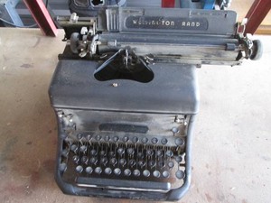 Antique Remington model seventeen manual typewriter