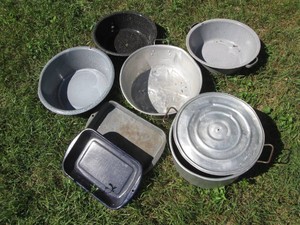 Vintage enamelware cake pans, large pudding pans and misc metal lidded stock pot