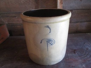 Antique salt glazed Stoneware crock with lazy eight design