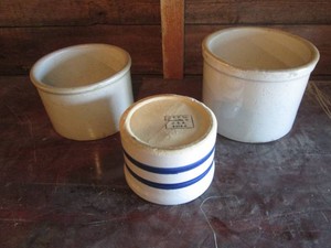 (2) Vintage un-marked assorted size Stoneware crock some stress cracks plus (1) Roseville stamped crock