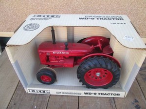 Ertl die cast replica 116 scale Mc Cormick wd9 tractor