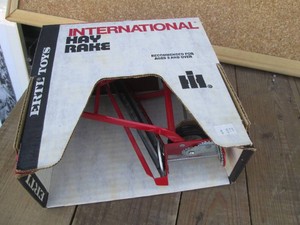 Ertl die cast replica 116 scale International hay rake