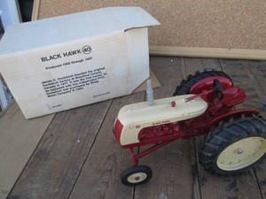 Ertl National Toy museum Cockshut Deluxe die cast replica tractor 116 scale