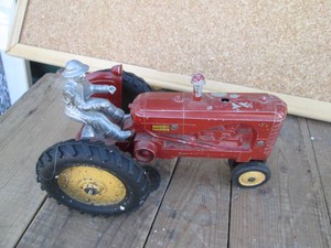 Ertl die cast replica Massey Harris 44 tractor missing steering wheel