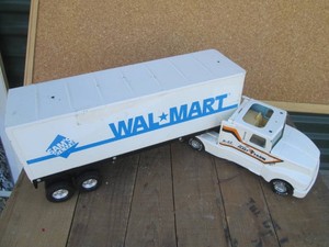 Vintage Nylint fleet farm semi and Walmart trailer