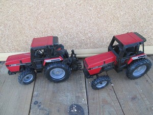 Ertl die cast replica international case 2294 tractor pair