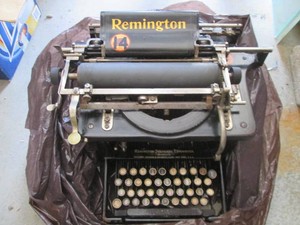 Vintage Remington manual typewriter