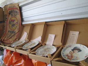 Hamilton Collection Dear to my Heart display plates with certificate of authenticity