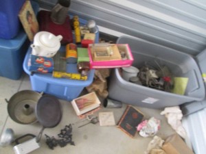 Large tote containing vintage kitchen, automotive and yard supplies and decor