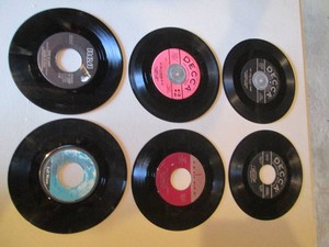 Assorted 45s starting with artist C