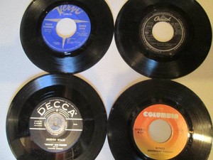 Assorted 45s starting with artist W Walter Wanderly, Paul McCartner Wings Whoopee John