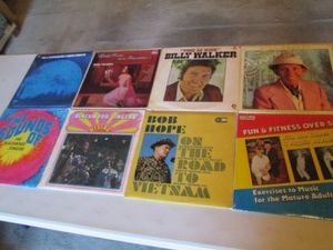 Collection of records with artist name starting B Billy Vaughn, Bing Crosby Bob Hope and more