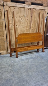 queen head and foot board