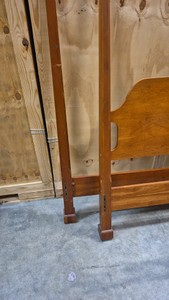queen head and foot board