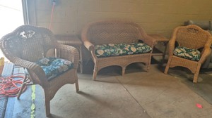 wicker seating set
