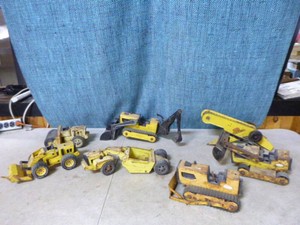 7 Vintage Tonka Trucks