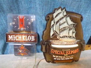 2 Lighted Beer Signs