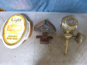 3 Lights Beer Signs