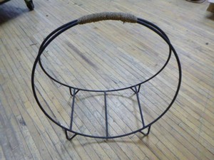 Metal Log Holder