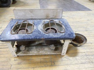 Vintage 2 Burner KeroseneOil Cook Stove
