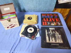 Lot of 45 Records and Kiss Albums