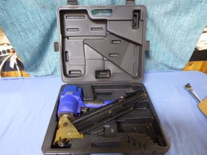 Campbell Hausfeld Clipped Head Air Frame Nailer