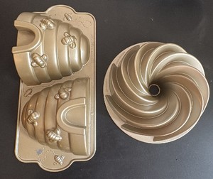Nordic Ware Bundt Pan and Beehive Pan