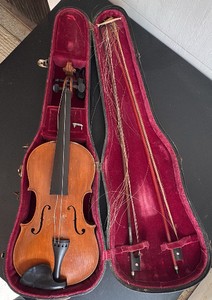 Vintage Violin in Case