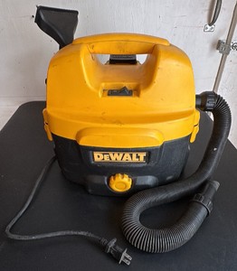 DeWalt DC500 Shop Vacuum
