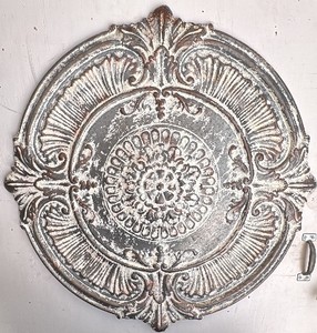 Metal Medallion Wall Decor