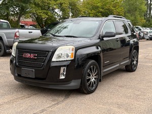 2013 GMC TERRAIN SLE-2 *131k Miles * (NO RESERVE)