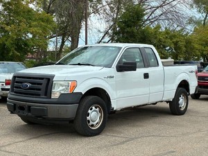 2010 FORD F-150 XL 2 Owner  4x4  No Accidents Reported (NO RESERVE)