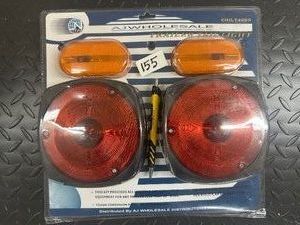 -NEW- TRAILER TAIL LIGHT KIT  - CHILT4005