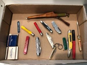 Pocket and other knives - Iisakki, Buck, Kamp King and others pinup lady screwdriver, advertising toothpick cases